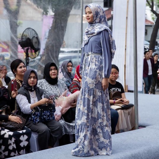 Itang Yunasz Buka Gerai Baru di Bintaro