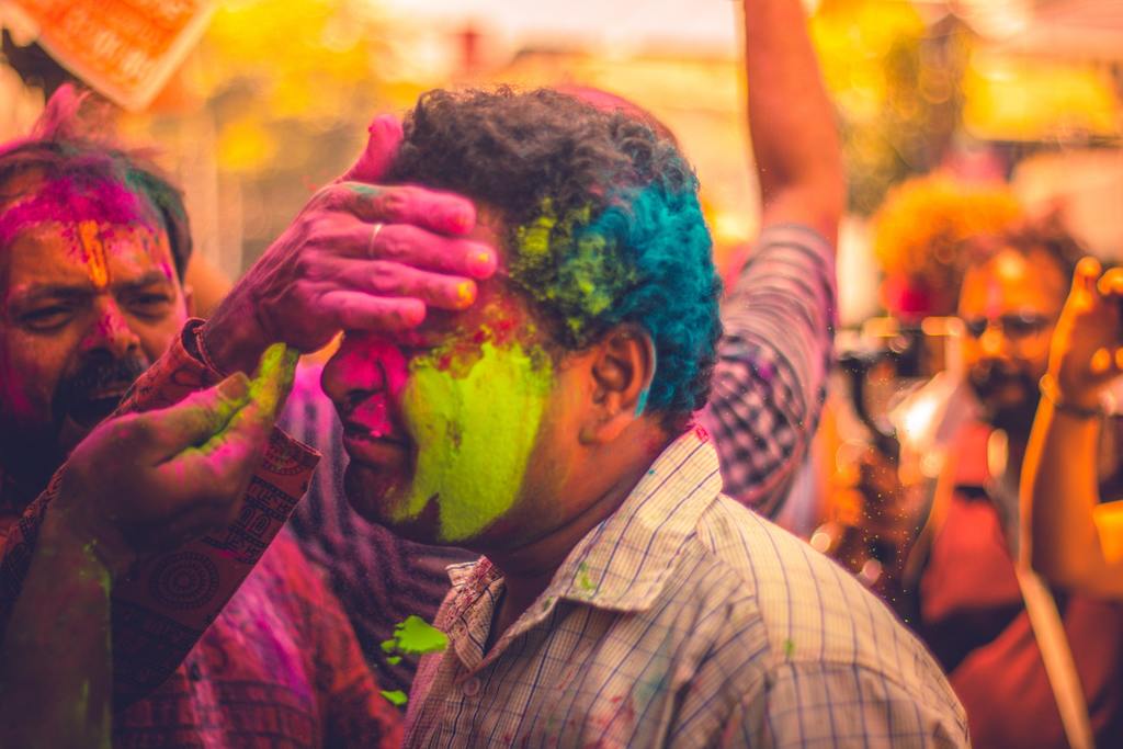 Selebrasi Khas Holi ala Pokhara, Nepal