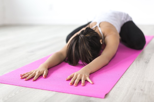 4 Alasan Yoga dapat Tingkatkan Kesehatan Jantung 2 yoga2