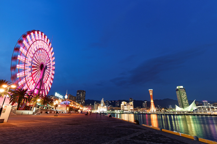 神戸港 ハーバーランドと中突堤の夜景