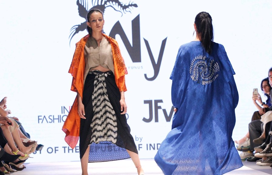 Koleksi Indigo Novita Yunus Siap Melenggang di Tunis Fashion Week