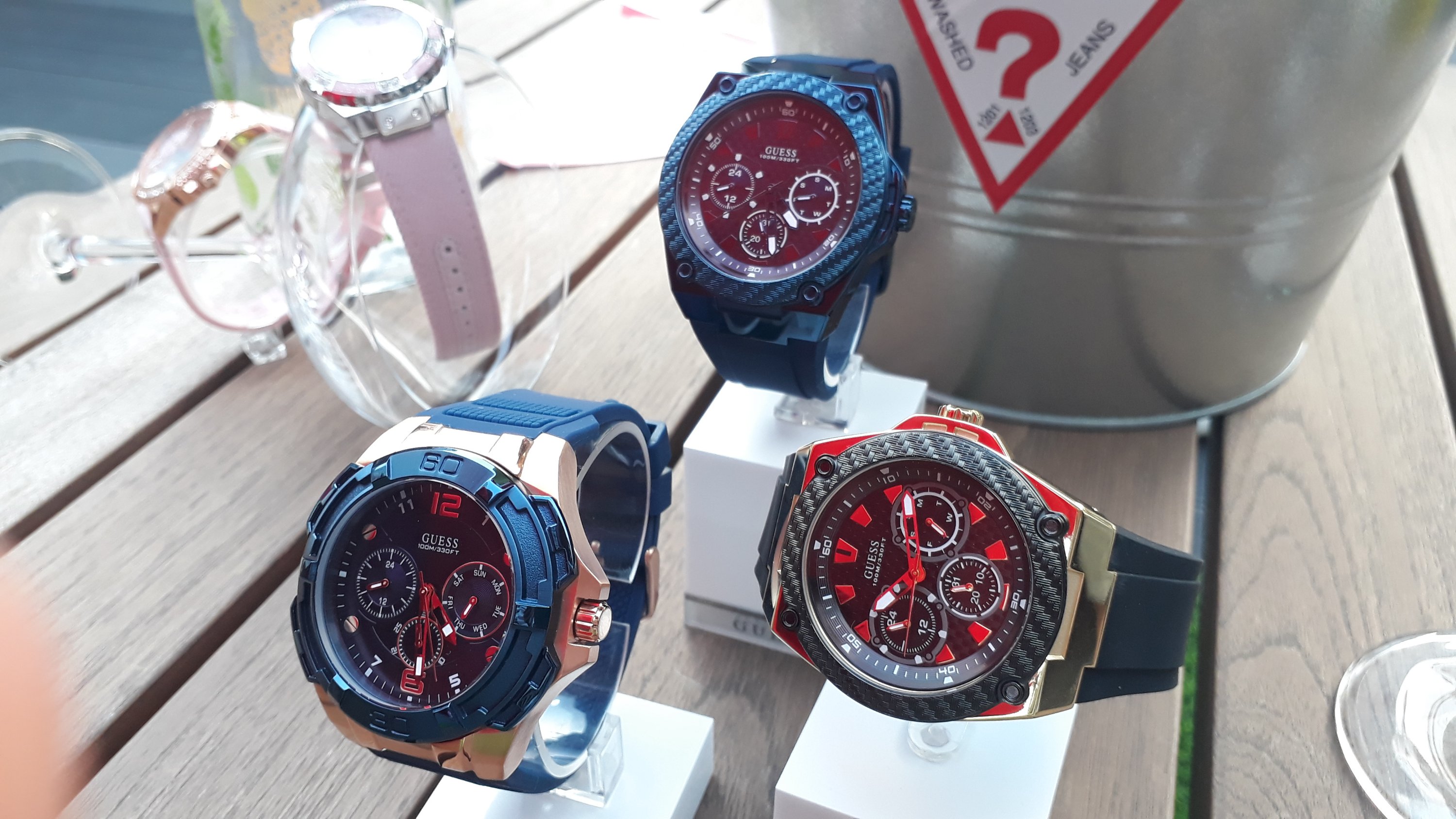 Ikonik dan Elegan, Intip Koleksi Terbaru Jam Tangan Guess