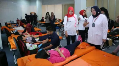 HUT Ke-28, Tupperware Ajak Perempuan Donor Darah
