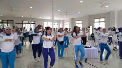Sambut Hari Olahraga Nasional, Neurobion Lakukan ToT Senam Neuromove