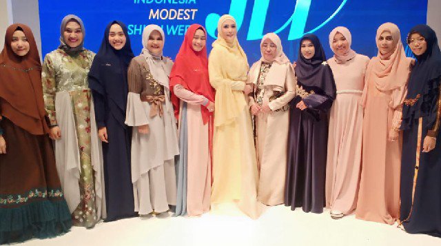 Karya Para Desainer Muslim Tasikmalaya Melenggang di IMFW 2019