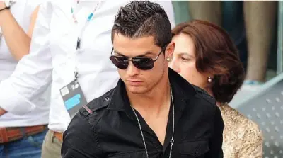 Penggemar Ronaldo Bersiap! Shopee Luncurkan CR7 Official Store