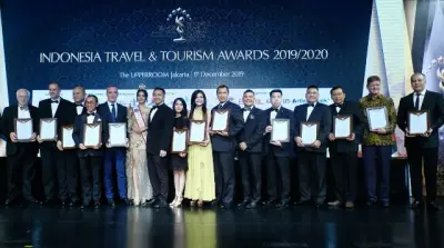 S. Aulia Masjhoerdin Raih Predikat Top Hospitality Leader