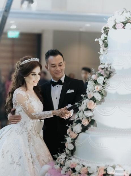 Kebahagiaan Pasangan Entrepreneur Muda Rea Wiradinata dan Cy Williamson Usai Menikah