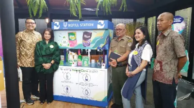 Yuk! Belanja Ramah Lingkungan di Refill Station