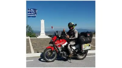 Stephen Langitan Luncurkan Buku "Naik Motor Seorang Diri, Jakarta - London 30.000 Km"