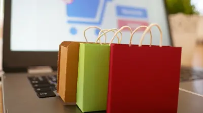 Nikmati Sensasi Belanja di Mal Lewat Marketplace