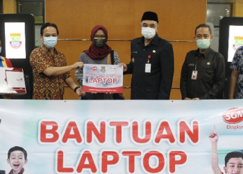 SGM Eksplor - Indomaret Salurkan 1.000 Paket Sarana Pendidikan