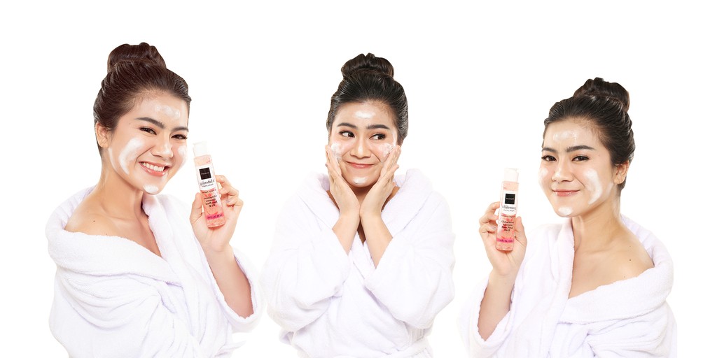 Scarlett Whitening Bikin Kulit Lebih Glowing di 2021 2 Scarlett Whitening Bikin Kulit Lebih Glowing di 2021