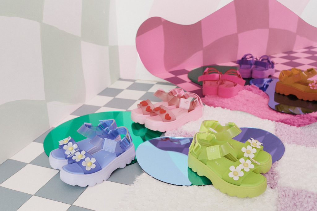 Vegan Footwear Brand Melissa Kolaborasi dengan Lazy Oaf 2 Vegan Footwear Brand Melissa Kolaborasi dengan Lazy Oaf