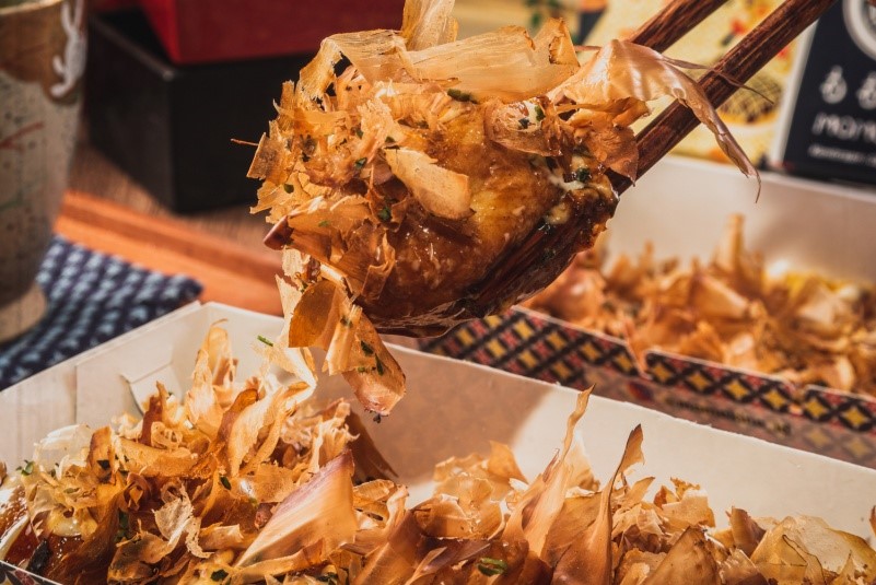 Momokino Bawa Sensasi Makan Okonomiyaki Langsung dari OsakaKota Surga Makanan Jepang