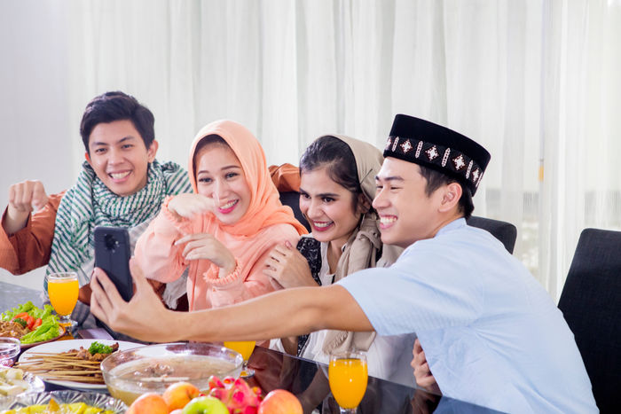 Menjaga Protokol Kesehatan Saat Bersilaturahmi 3 Menjaga Protokol Kesehatan Saat Bersilaturahmi