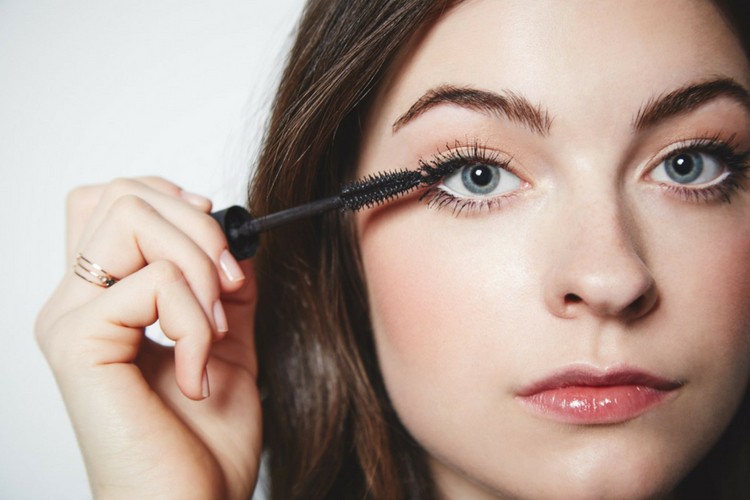 Make Up yang Tepat di Hari Raya