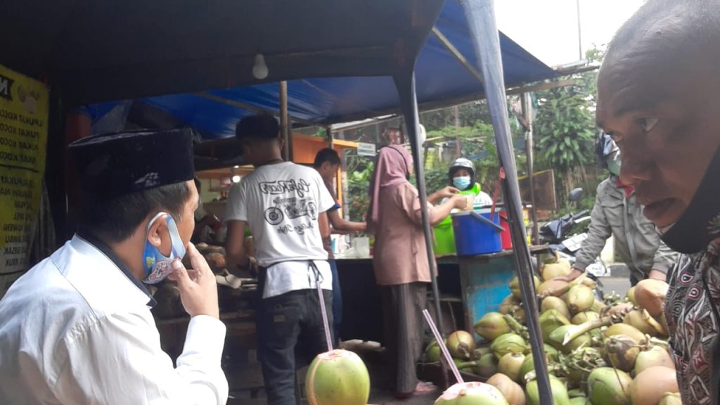 Jalan Ke Bandung, Yuk Cicipi Kuliner Es Kelapa Kang Didi 2 Jalan Ke Bandung, Yuk Cicipi Kuliner Es Kelapa Kang Didi