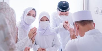 Menjaga Protokol Kesehatan Saat Bersilaturahmi