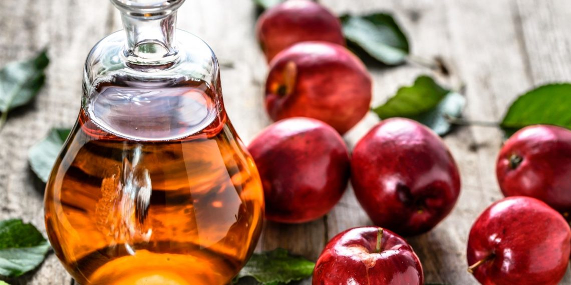 Foto design by. Canva/ Apple cider vinegar