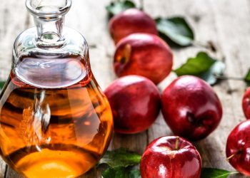 Foto design by. Canva/ Apple cider vinegar