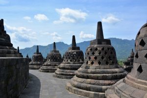 Tempat Wisata Unggulan yang Mendunia di Indonesia 5 Tempat Wisata Unggulan yang Mendunia di Indonesia