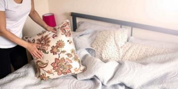 Kuman dan Bakteri yang Selalu Nempel di Bantal