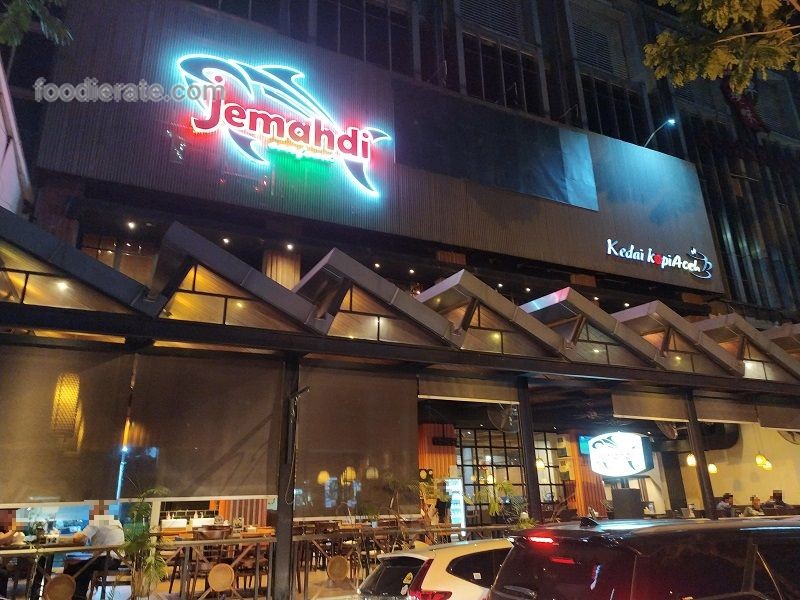 Rekomendasi Tempat Makan di Jakarta 3 Rekomendasi Tempat Makan di Jakarta