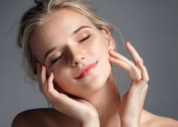 Jenis-Jenis Makanan yang Membuat Kulit Kering dan Membuat Kulit Cepat Tua