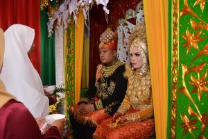 Hari Masyarakat Adat Internasional: Berbagai Jenis Upacara Adat yang Terkenal di Indonesia 2 Hari Masyarakat Adat Internasional: Berbagai Jenis Upacara Adat yang Terkenal di Indonesia