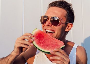 Manfaat Semangka untuk Kesehatan Seksual Pria