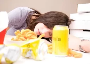 Inilah Beberapa Penyebab Kenapa Kita Mengantuk Setelah Makan