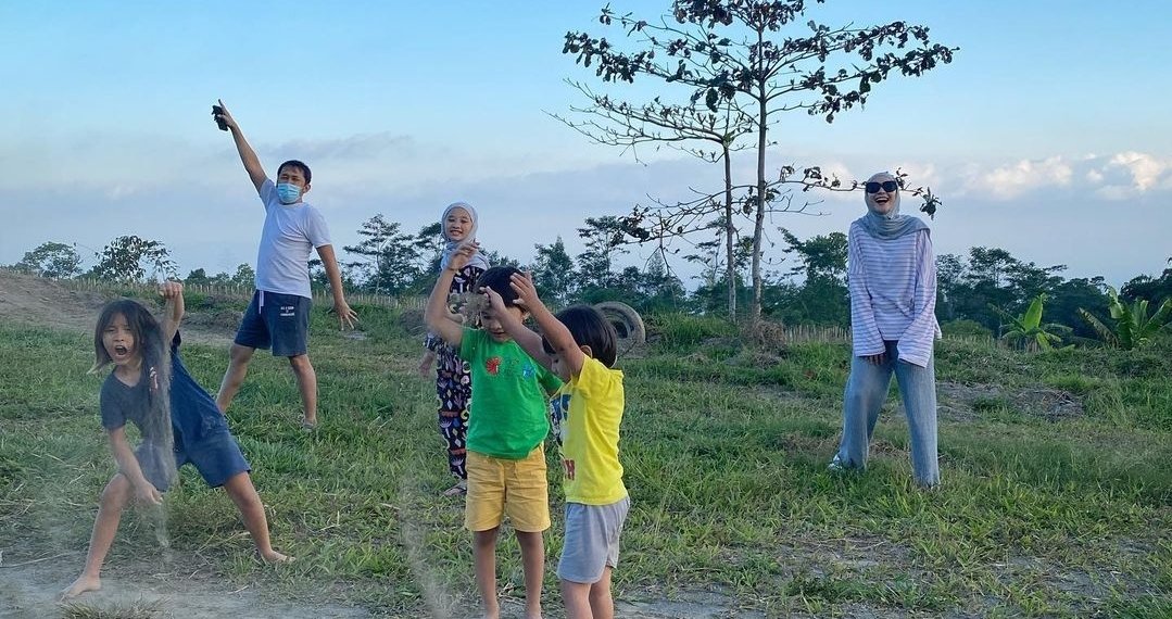 Tips Mengasuh Anak Ala Selebriti