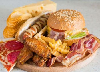 Ketahui Makanan yang dapat Menurunkan Imun Tubuh