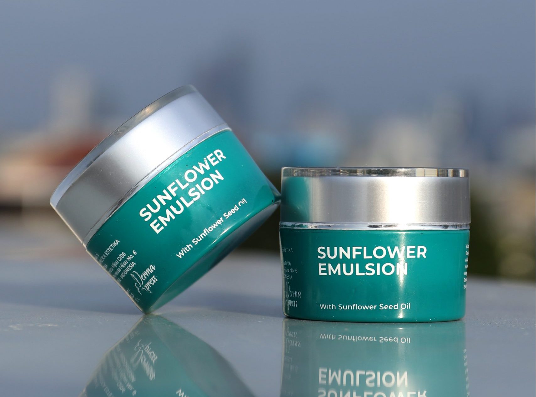 Skincare Rp59 ribuan yang Wajib Kamu Miliki untuk Daily Routine 3 Skincare Rp59 ribuan yang Wajib Kamu Miliki untuk Daily Routine