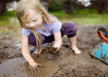 Mengapa Anak Perlu Diberi Obat Cacing