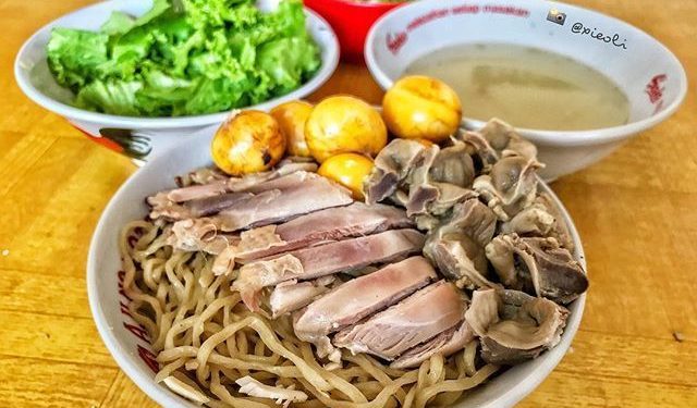 Rekomendasi Tempat Makan Terfavorit