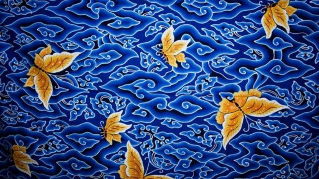 15 Motif Batik Nusantara yang sangat Terkenal beserta Filosofinya 10 Batik Mega Mendung Cirebon Design. Canva
