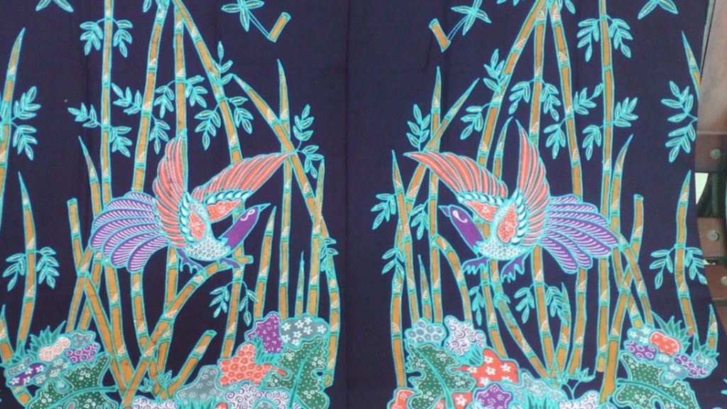 15 Motif Batik Nusantara yang sangat Terkenal beserta Filosofinya 7 Batik Piring Sedapur Magetan Design By. Canva