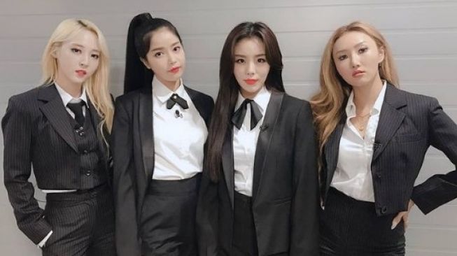 Hwasa MAMAMOO akan Kembali Rilis Album Solo 3 Hwasa MAMAMOO akan Kembali Rilis Album Solo