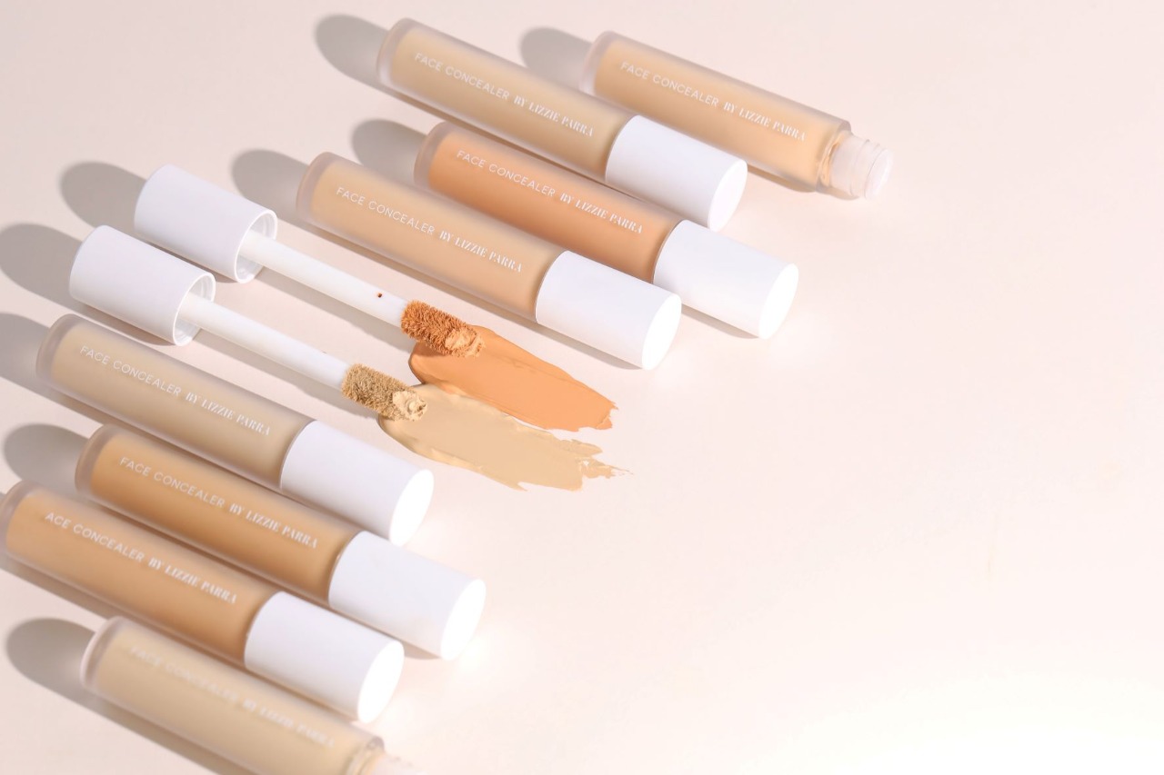 5 Alasan Face Concealer Wajib Ada di Tas Makeup Kamu 2 5 Alasan Face Concealer Wajib Ada di Tas Makeup Kamu