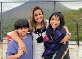 Cara Nirina Zubir Siaga Pertolongan Pertama di Rumah