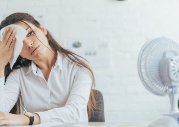 Mengenal Hiperhidrosis Terhadap Kondisi Seseorang Yang Sering Berkeringat