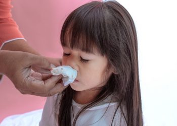 Anak Sering Mimisan Apa Penyebabnya?