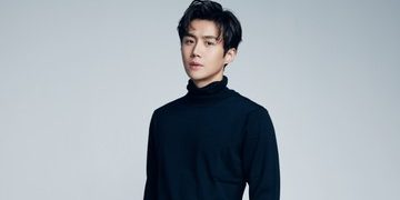 Kim Seon Ho Akan Membintangi Film Pertamanya ‘Sad Tropics’