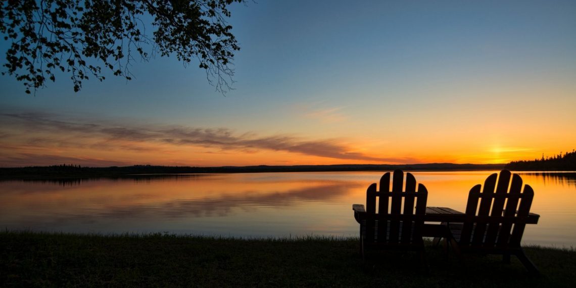 Foto: Pemandangan Senja di suatu tempat edit by. Canva