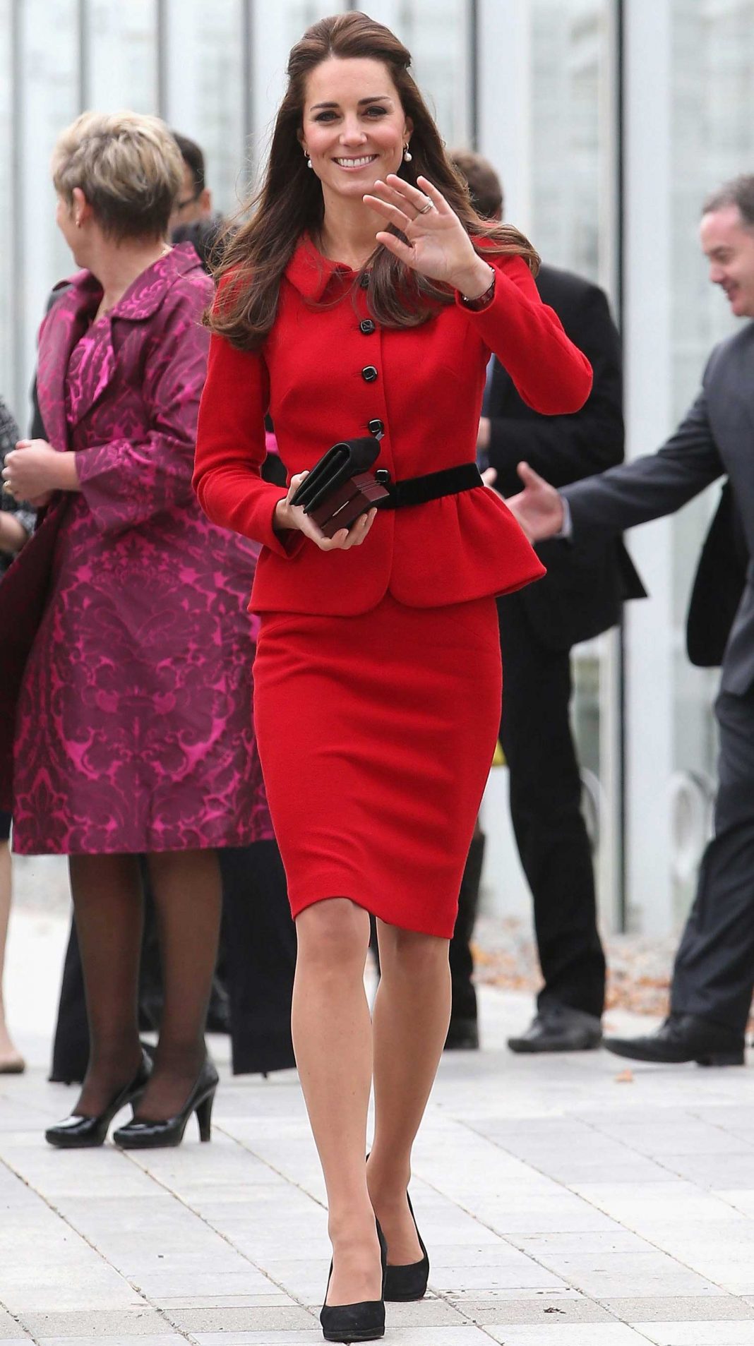3 Pengaruh Busana Warna Merah Terhadap Mood 4 3 Pengaruh Busana Warna Merah Terhadap Mood_Womanindonesia.jpg