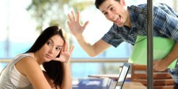 4 Trik Jitu Mengatasi Mantan yang Sering Mengganggu Anda_Womanindonesia.jpg