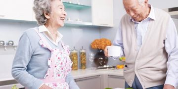 5 Asupan Nutrisi Penting untuk Lansia