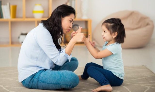 5 Tips Mengajari Anak Sambil Bermain 2 5 Tips Mengajari Anak Sambil Bermain_Womanindonesia.jpg